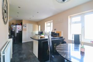 Photo 14- click for photo gallery